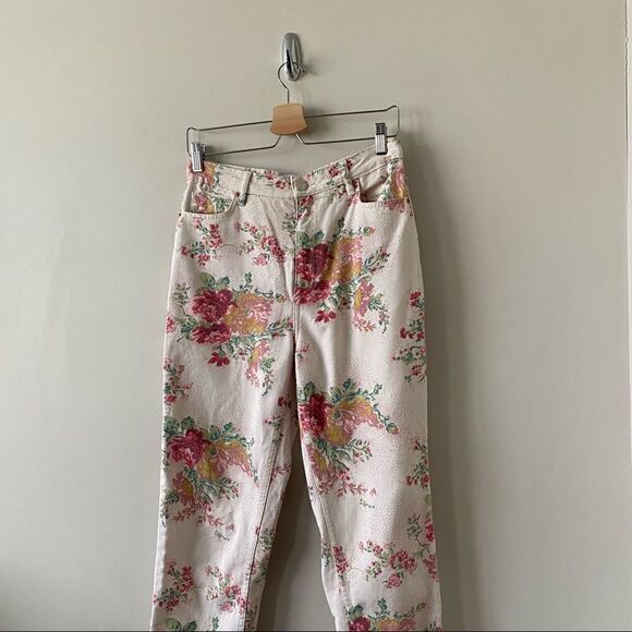 BDG-HIGH Rise Floral Mom Jeans (Size:28) - Picture 6 of 11